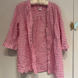 Adorable vintage pink gingham button up with scalloped trim!
